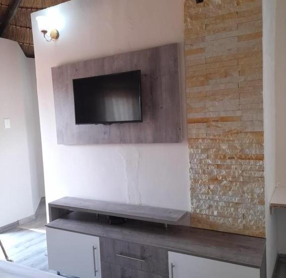 اتاق سوپریور, Empire Bed & Breakfast