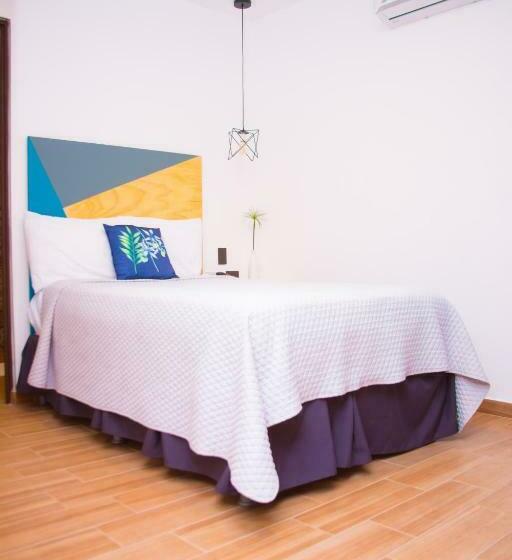 חדר סטנדרט, Citlalli