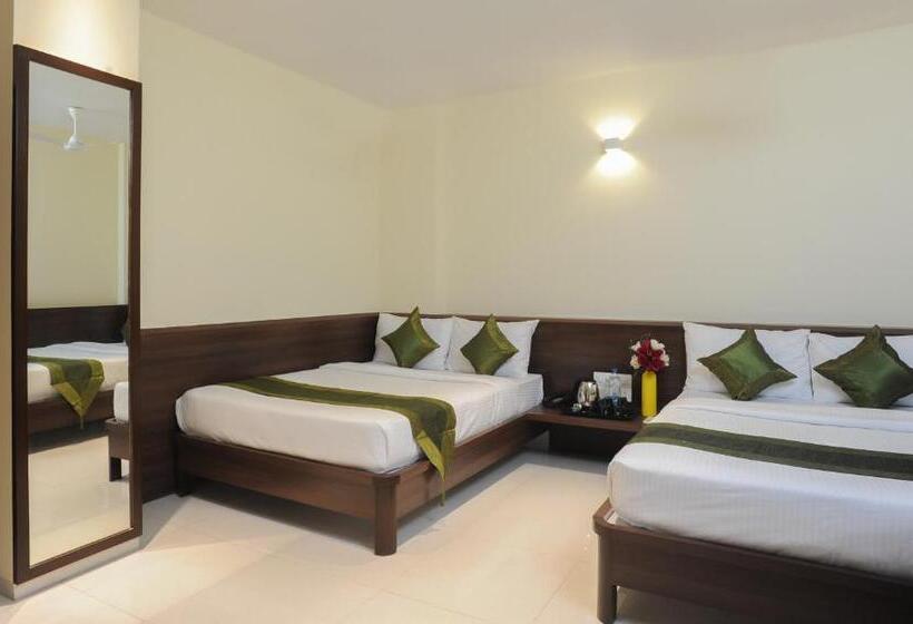 デラックスルーム, Treebo Balaji Residency