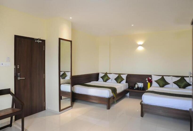 デラックスルーム, Treebo Balaji Residency