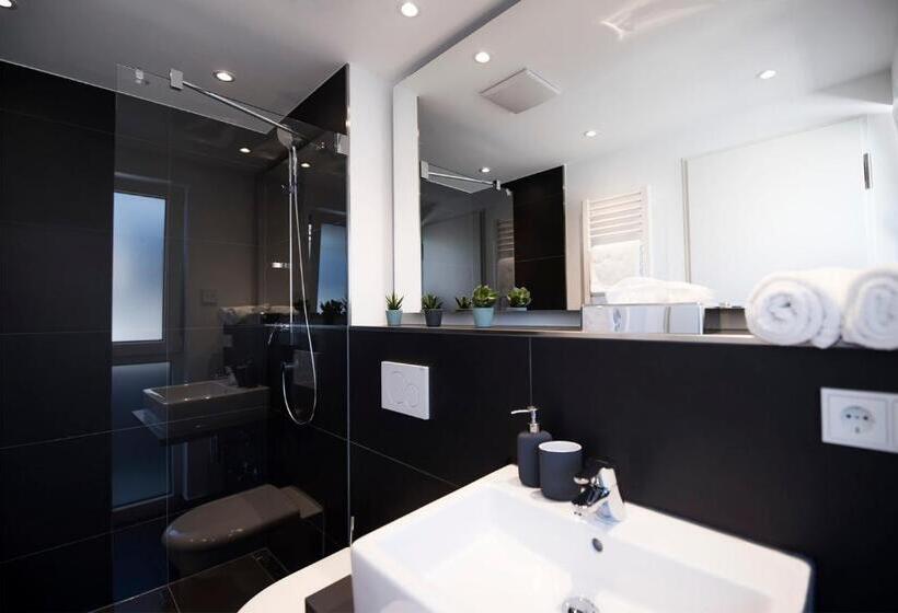 استودیوی استاندارد, Mood Contemporary Living