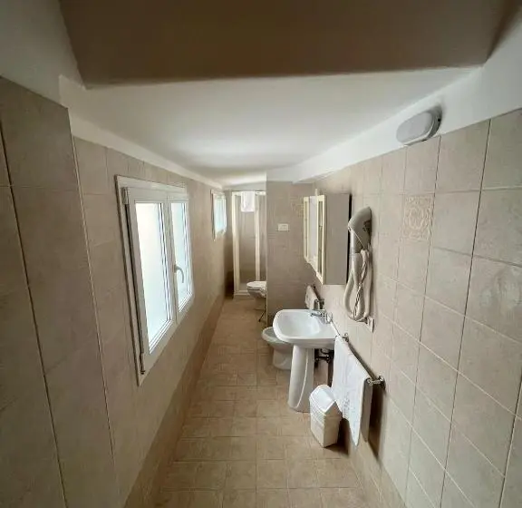エコノミールーム, Locanda Aquila Nera