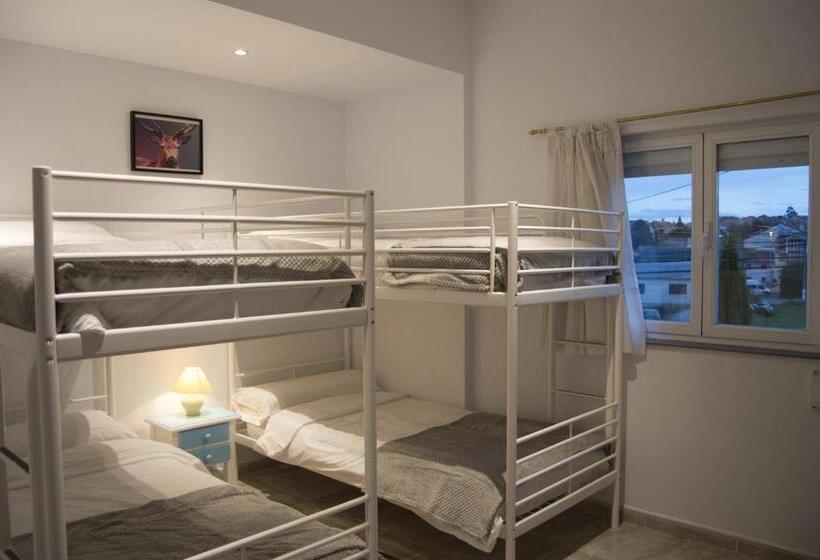 חדר משפחתי, Hostel El Pico De Santillana