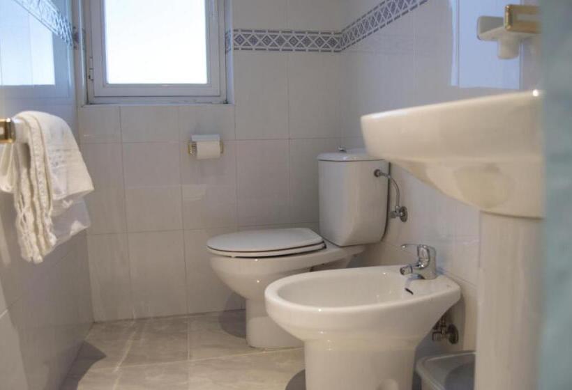 חדר משפחתי, Hostel El Pico De Santillana