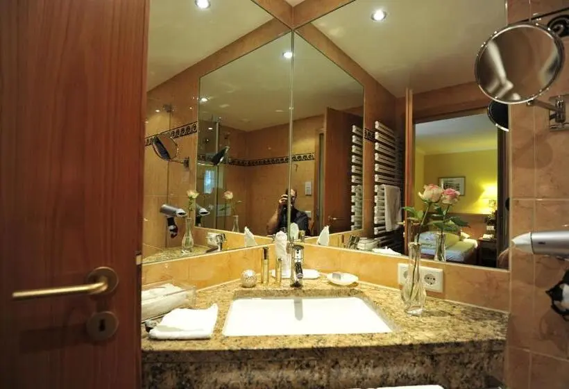 اتاق استاندارد یک نفره, Erfurths Bergfried Ferien & Wellness