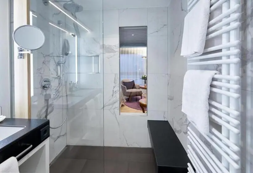 سوئیت با بالکن, Erfurths Bergfried Ferien & Wellness