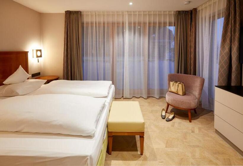 带阳台套房, Erfurths Bergfried Ferien & Wellness