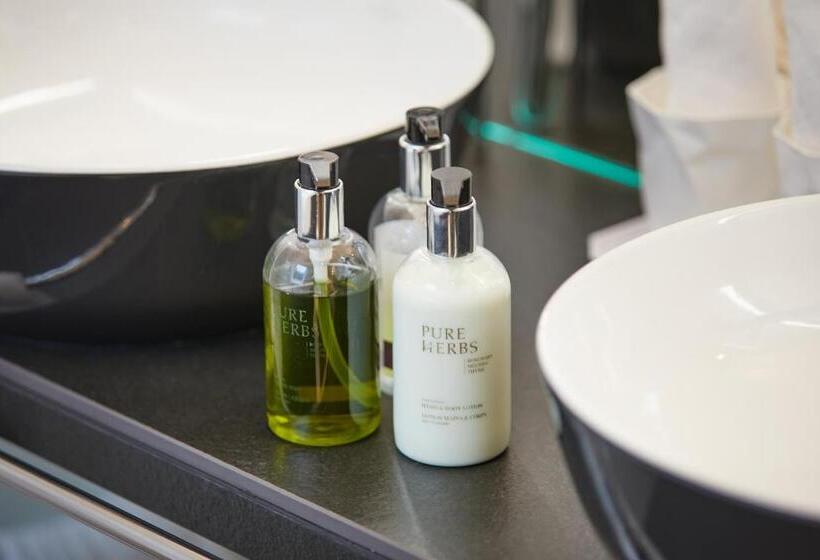 带按摩浴盆的套房, Erfurths Bergfried Ferien & Wellness