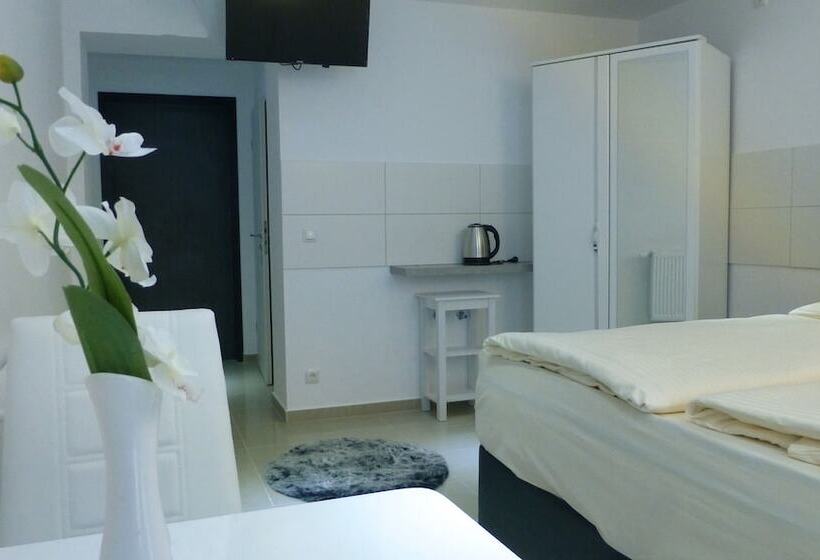 اتاق استاندارد, Hr