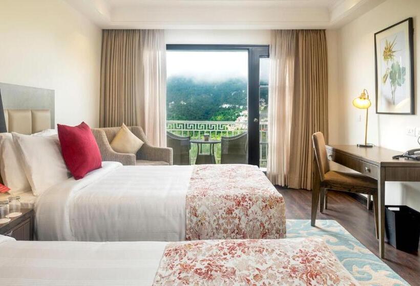 Стандартный Номер Кровать Кинг, Ramada By Wyndham Kasauli