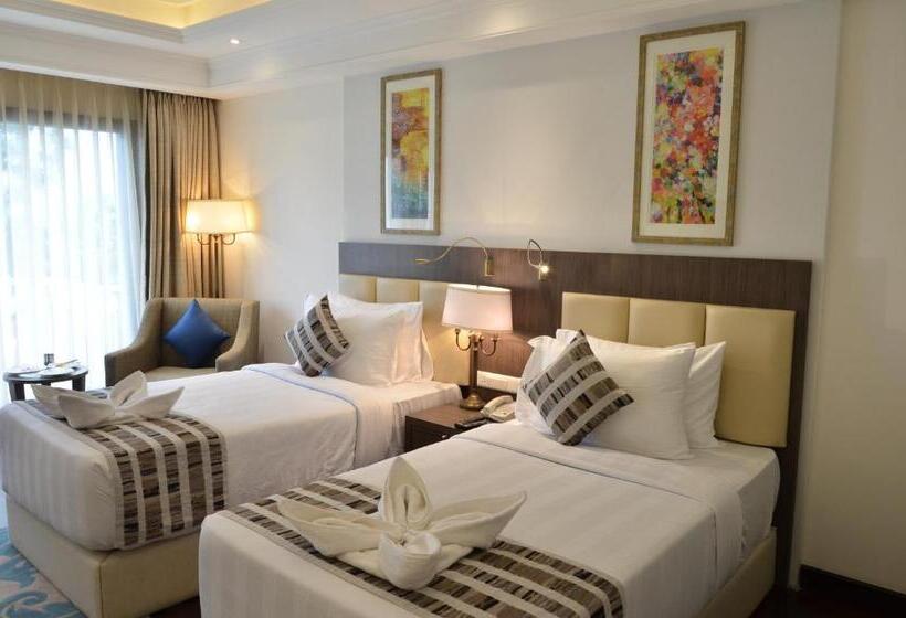 Номер Стандарт, Ramada By Wyndham Kasauli