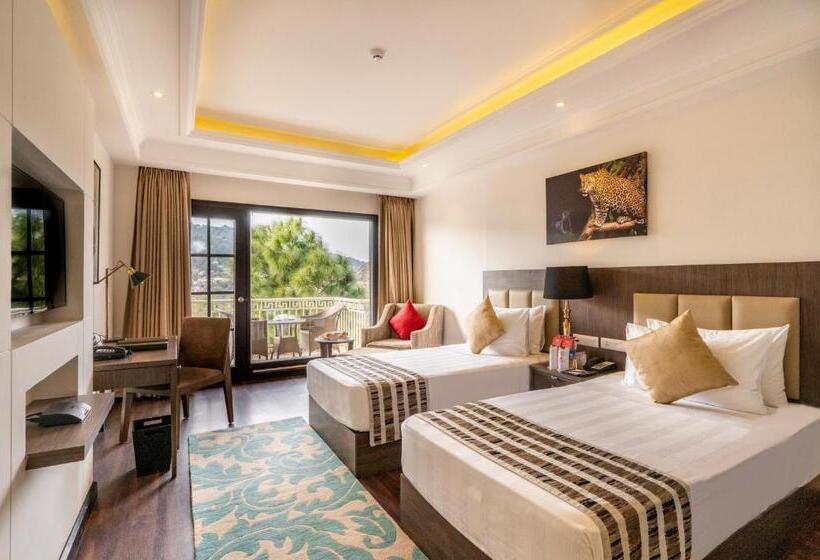 Номер Стандарт, Ramada By Wyndham Kasauli