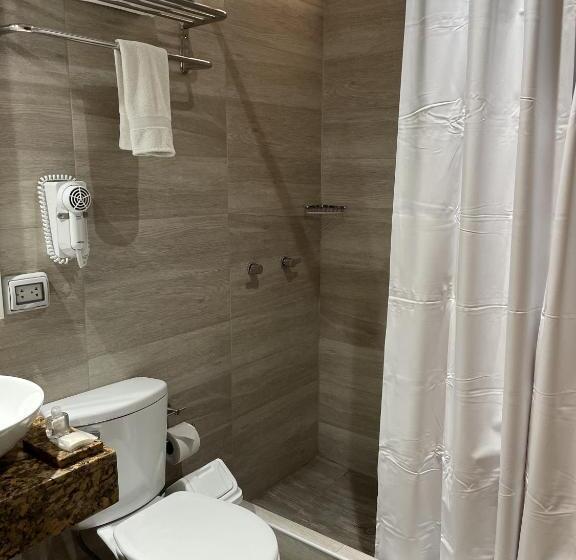 سوییت لوکس, Rado Hotel Quintanas