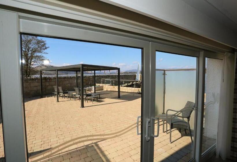 Executive Suite, Duck Bay Hotel & Restaurant