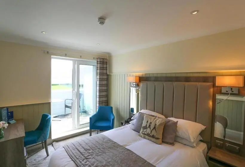 Standard Room Lake View, Duck Bay Hotel & Restaurant