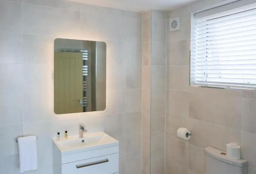 Deluxe Suite, Duck Bay Hotel & Restaurant