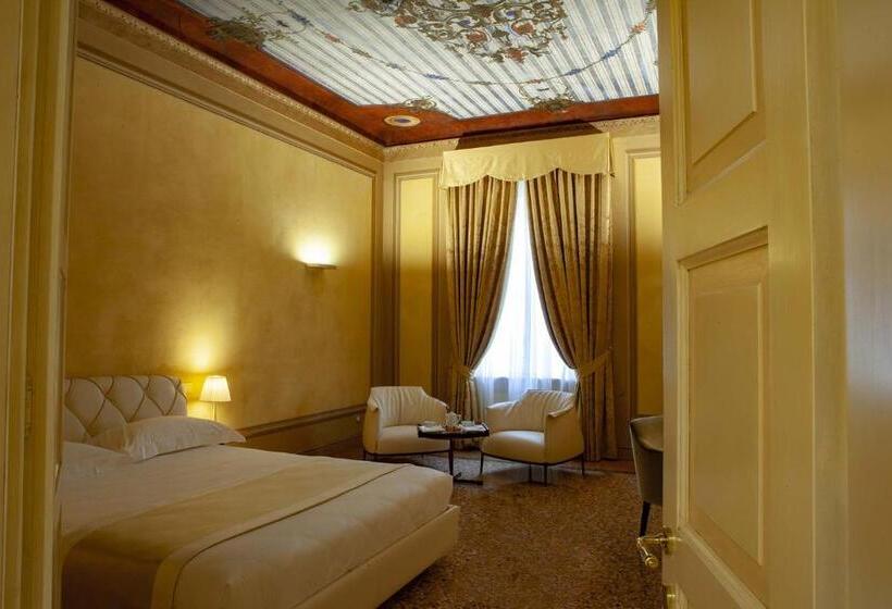 اتاق لوکس, Rua Frati 48 In San Francesco