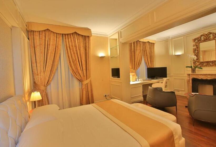 سوییت جونیور, Rua Frati 48 In San Francesco