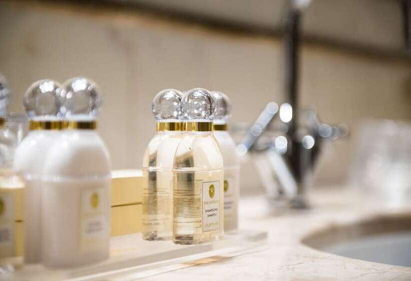 اتاق لوکس, Rua Frati 48 In San Francesco