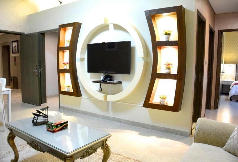Apartamento 3 Dormitórios, ذا فيفتى ايت السالمية