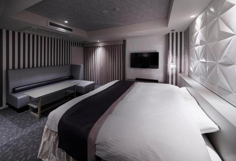 Номер Superior, N