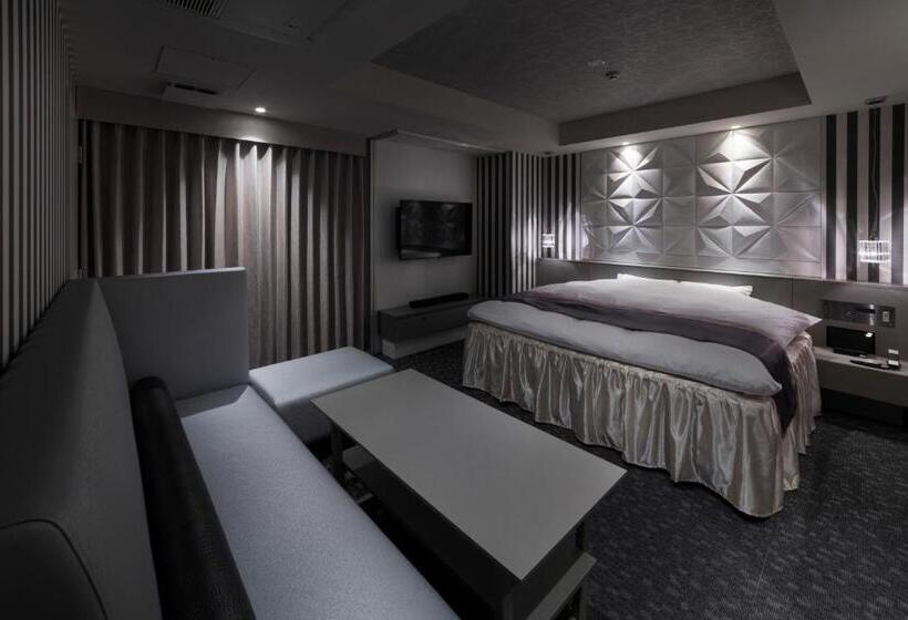 Номер Superior, N