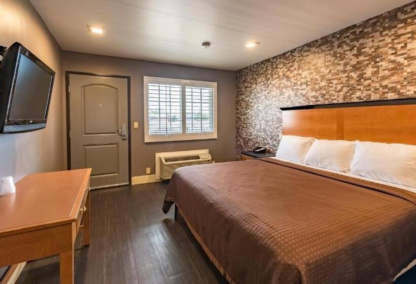 带大床的豪华间, Plaza Inn