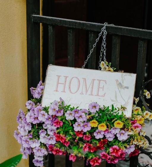 Номер Стандарт Вид на Сад, Dali Lila's House Seaview Guesthouse