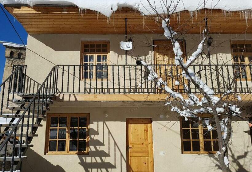 اتاق استاندارد با سرویس بهداشتی مشترک, Guesthouse Robi