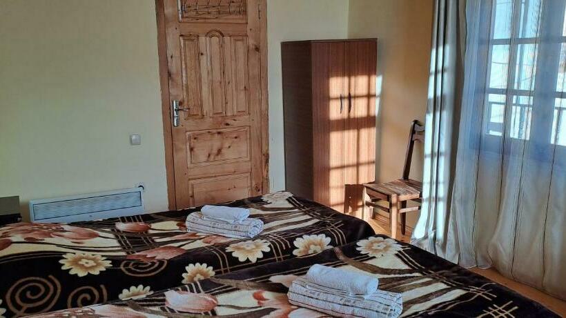 اتاق استاندارد با سرویس بهداشتی مشترک, Guesthouse Robi