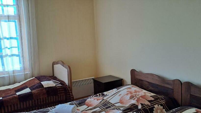 اتاق استاندارد با سرویس بهداشتی مشترک, Guesthouse Robi