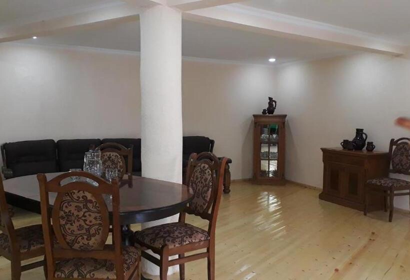 اتاق استاندارد با سرویس بهداشتی مشترک, Guesthouse Robi