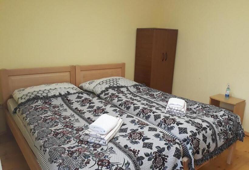 اتاق استاندارد با بالکن, Guesthouse Robi