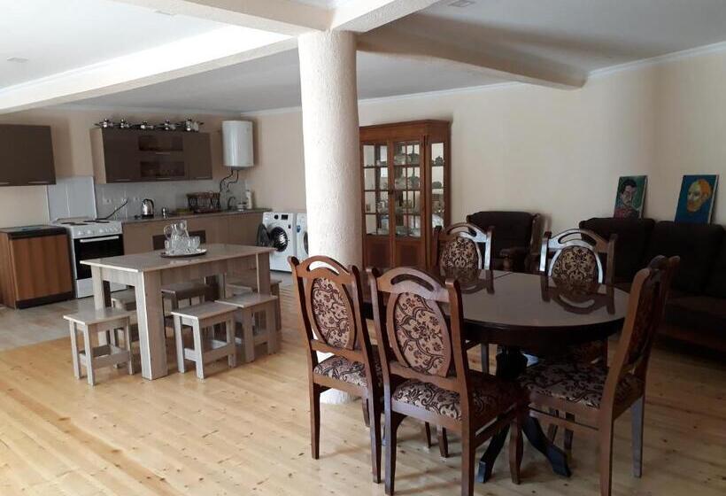 اتاق استاندارد با بالکن, Guesthouse Robi