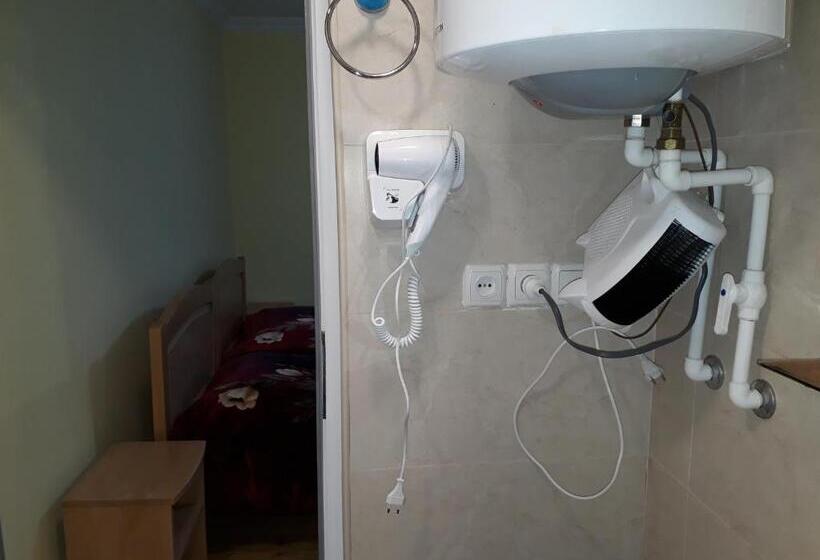 اتاق استاندارد, Guesthouse Robi