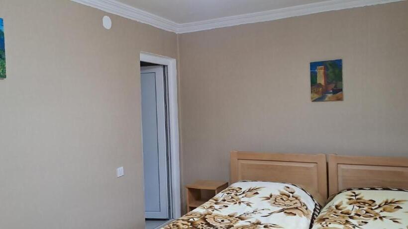 اتاق استاندارد, Guesthouse Robi