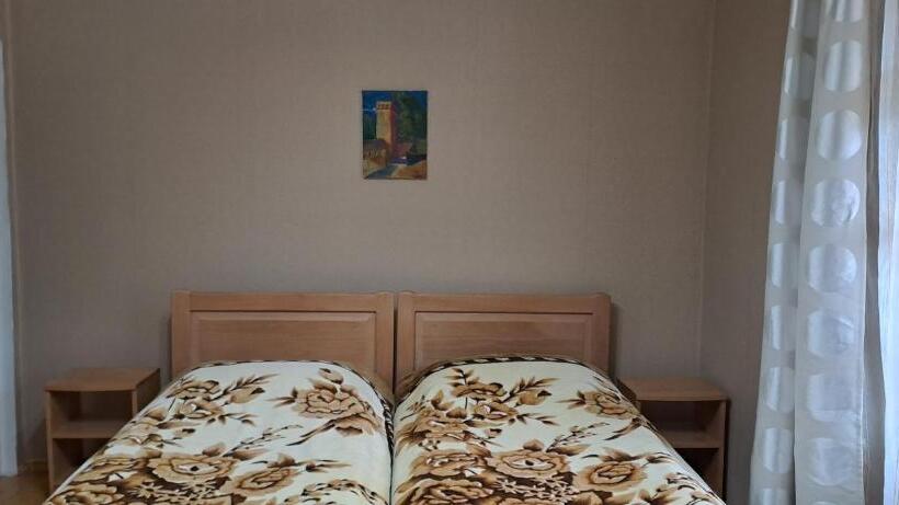 اتاق استاندارد, Guesthouse Robi