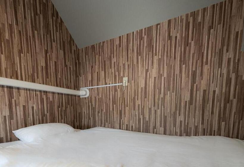 Habitació Estàndard Bany Compartit, Base Nara