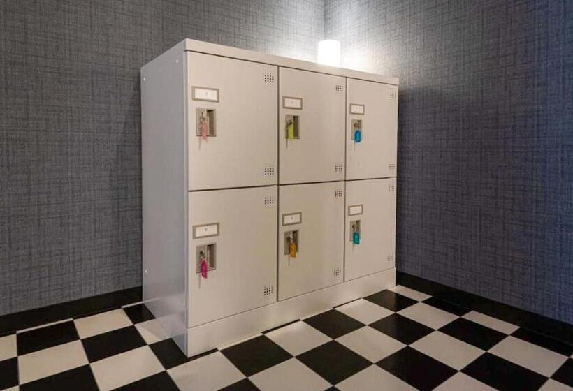 Family Room, Base Nara