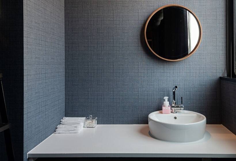 Family Room, Base Nara