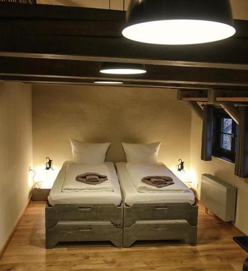 Семейный Номер, Hostel & Hotel Samocca