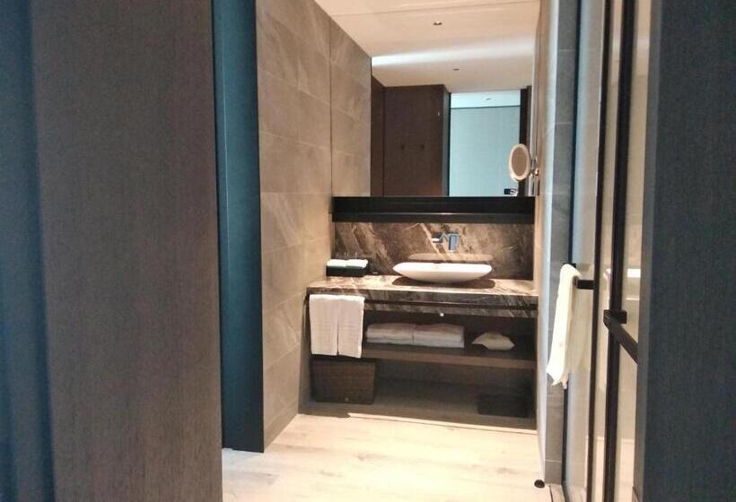 Standart Oda, Yunhe Yebo