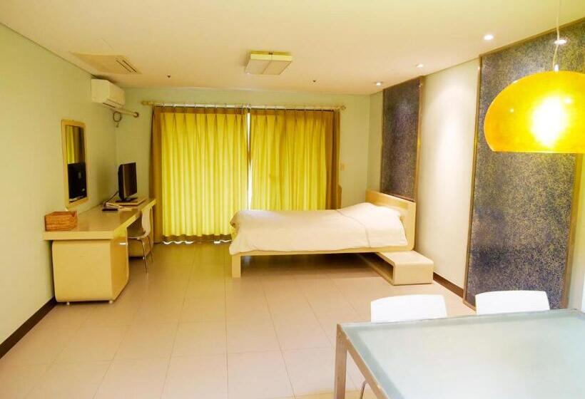 Suite, Yangji Pine Resort