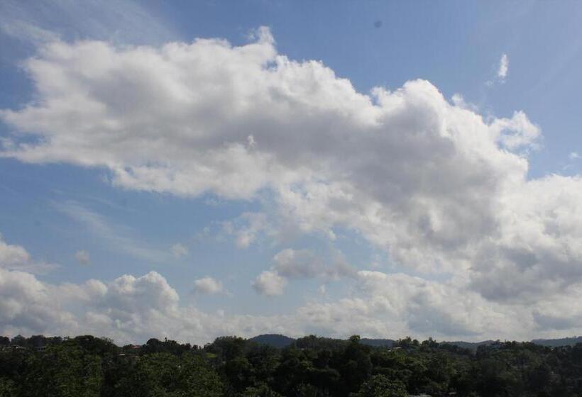 غرفة سوبيريور, 47 Alfred House Free Pickup From Kandy City