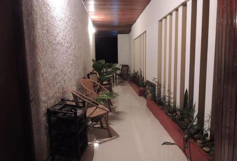 غرفة سوبيريور, 47 Alfred House Free Pickup From Kandy City