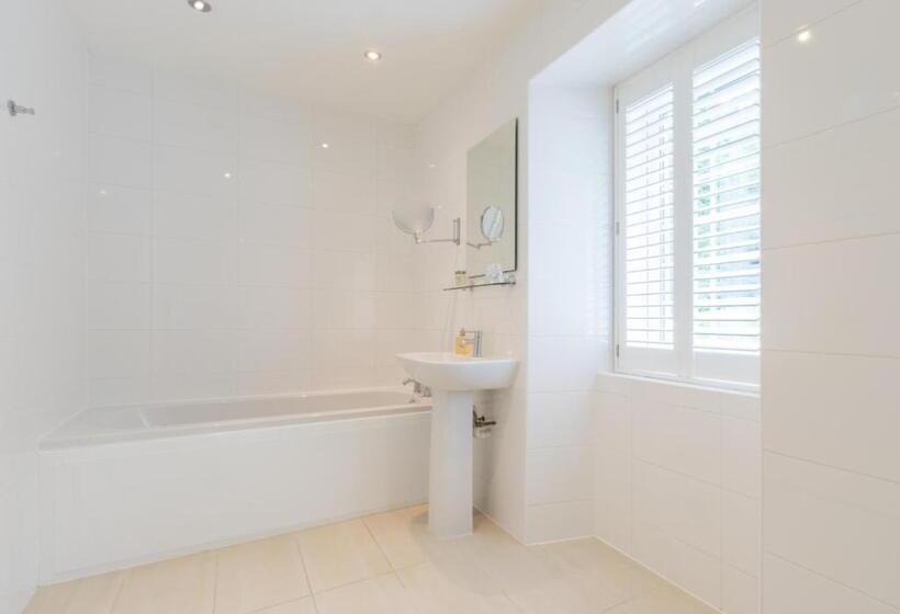 豪华湖景房, Altskeith Country House