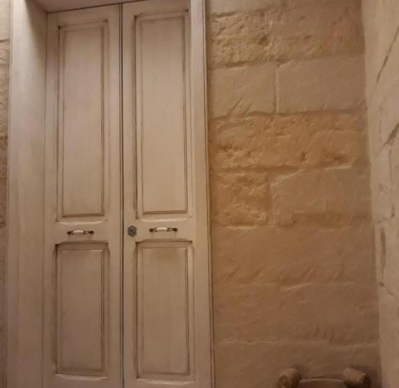 آپارتمان لوکس 1 خوابه, Oikos Atena