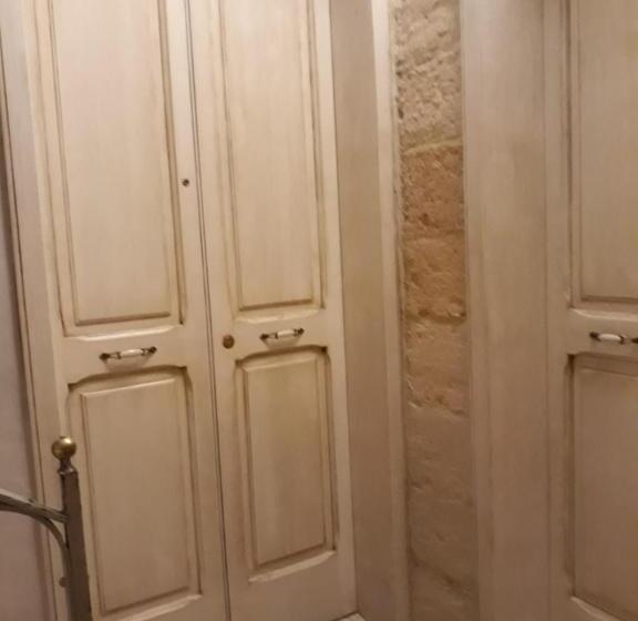 آپارتمان لوکس 1 خوابه, Oikos Atena