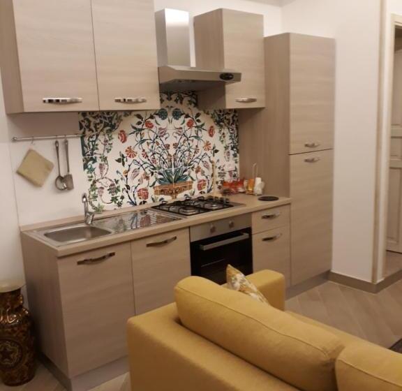 آپارتمان سوپریور 1 خوابه, Oikos Atena