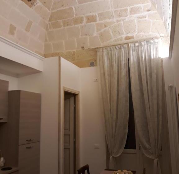 آپارتمان سوپریور 1 خوابه, Oikos Atena